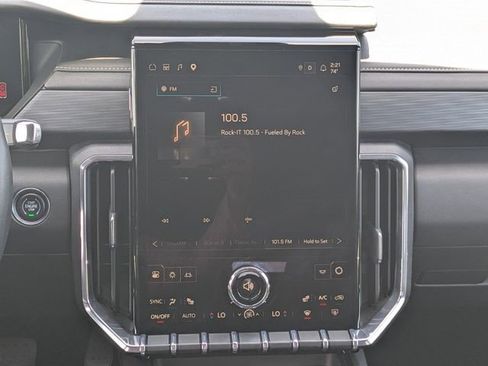 Certified 2025 GMC Acadia Elevation FWD image 15