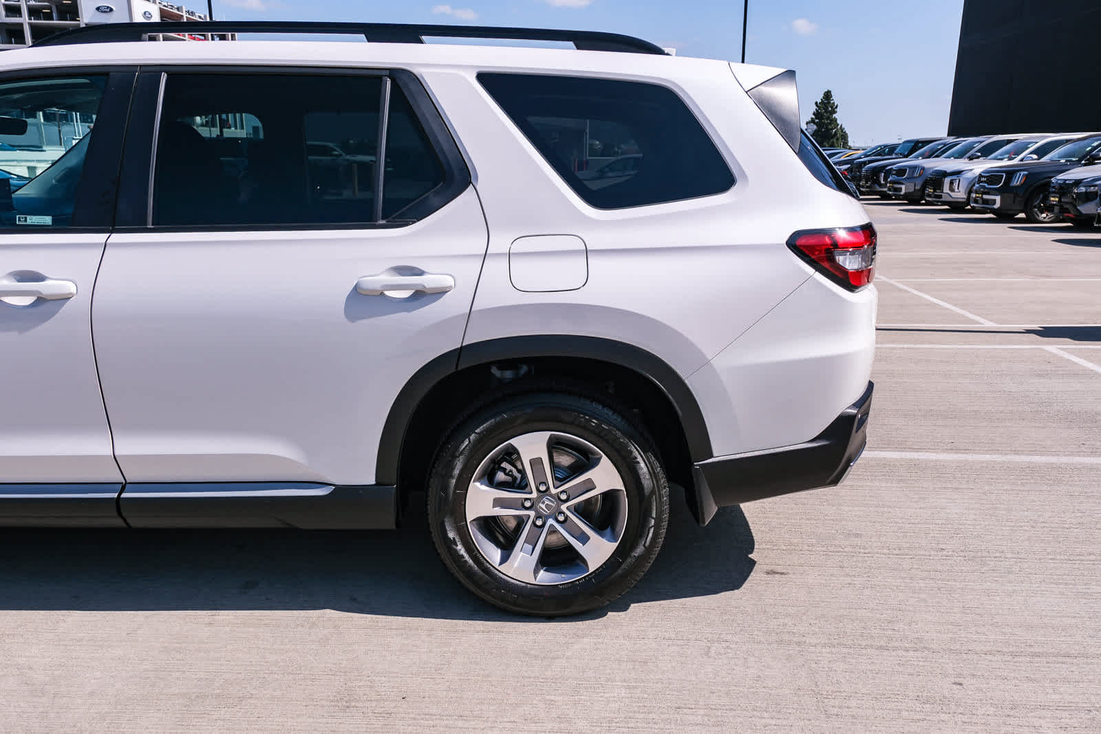 Used 2026 Honda Pilot EX-L image 7