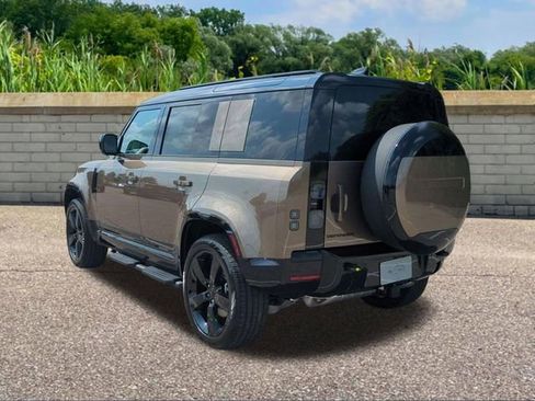New 2026 Land Rover Defender 110 X-Dynamic SE AWD/4WD image 6