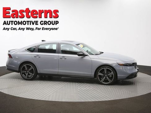 Used 2025 Honda Accord Sport image 47