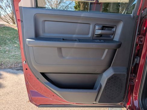 Used 2020 RAM 2500 Tradesman image 32