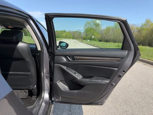 Used 2022 Honda Accord EX-L image 30