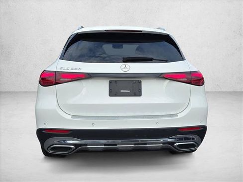 Used 2023 Mercedes-Benz GLC 300 image 6