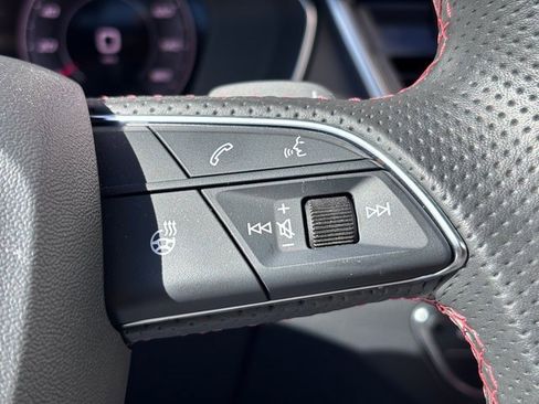 Used 2023 Audi SQ5 Premium Plus w/ Premium Plus Package image 16