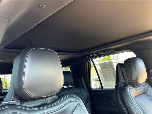 Used 2023 Lincoln Navigator Reserve AWD/4WD image 28