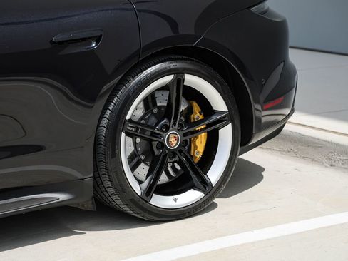 Used 2020 Porsche Taycan Turbo S AWD/4WD image 20