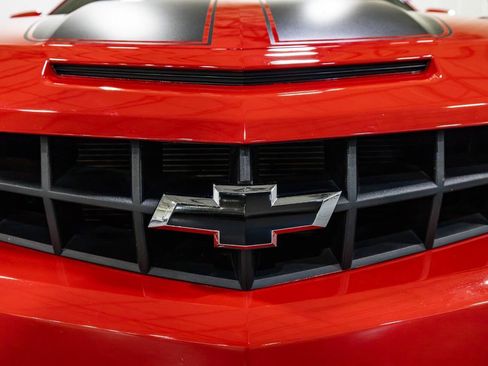 Used 2010 Chevrolet Camaro SS w/ RS Package RWD image 20