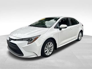 Used 2023 Toyota Corolla LE w/ LE Convenience Package FWD video 1