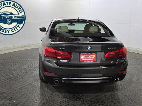 Used 2017 BMW 530i xDrive AWD/4WD image 12