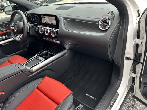 Certified 2025 Mercedes-Benz GLA 250 image 47