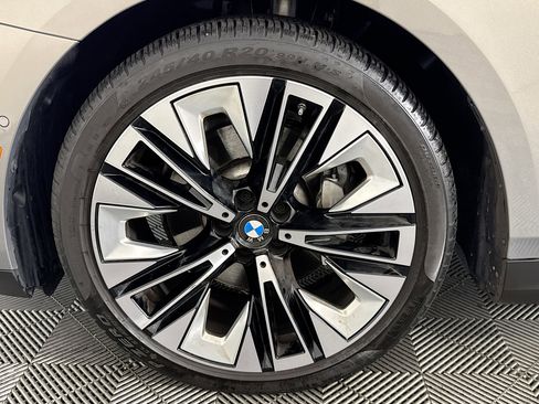 Used 2024 BMW 530i w/ Premium Package RWD image 37