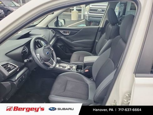 Used 2021 Subaru Forester Premium image 10