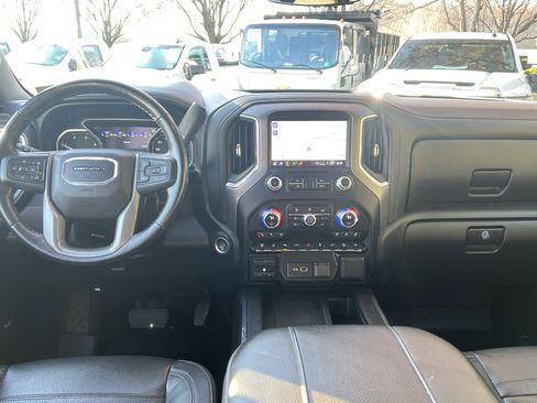 Used 2023 GMC Sierra 2500 Denali w/ Denali Ultimate Package image 29