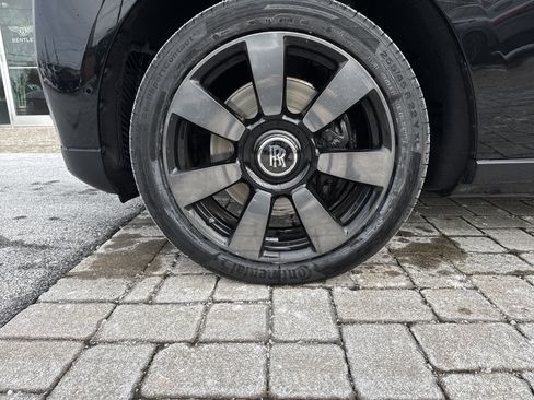Certified 2024 Rolls-Royce Cullinan image 6