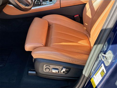 Used 2022 BMW X5 sDrive40i w/ M Sport Package image 19