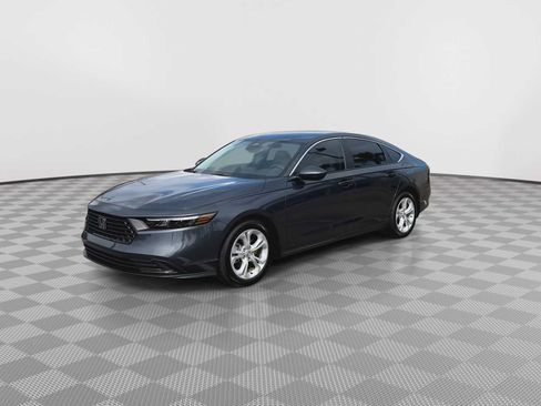 Certified 2025 Honda Accord LX image 4
