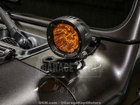 Used 2018 Jeep Wrangler Unlimited Sahara AWD/4WD image 39