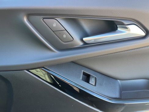 New 2026 Chevrolet Equinox LT w/ Convenience Package II image 55