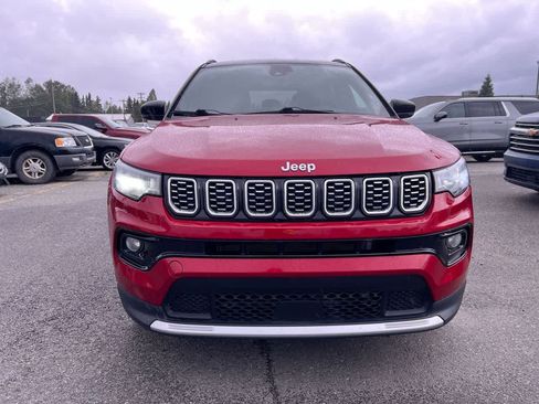 Used 2024 Jeep Compass Limited AWD/4WD image 29