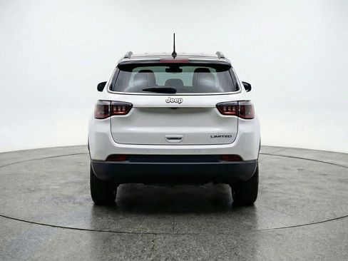 Used 2025 Jeep Compass Limited AWD/4WD image 7