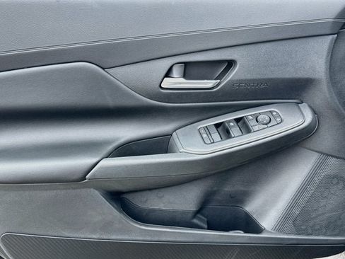 New 2027 Nissan Sentra SV w/ SV Convenience Package FWD image 15