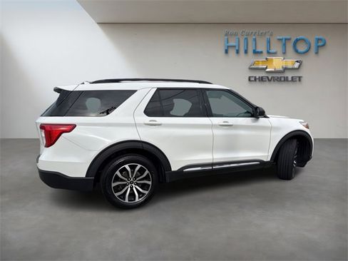 Used 2021 Ford Explorer XLT w/ Equipment Group 202A image 5