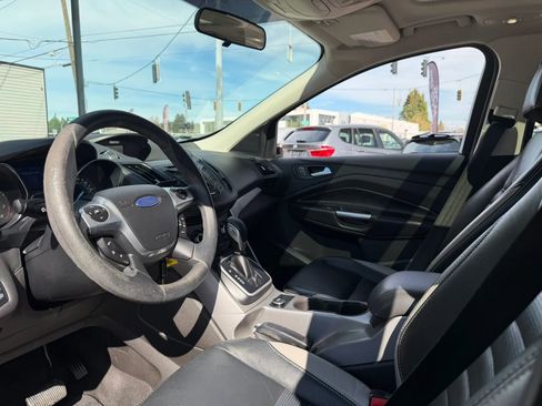 Used 2013 Ford Escape SE AWD/4WD image 17