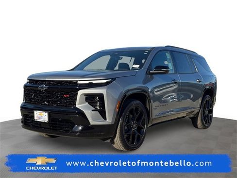 New 2026 Chevrolet Traverse RS w/ LPO, Floor Liner Package image 1