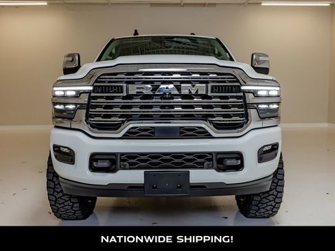 Used 2025 RAM 2500 Limited AWD/4WD image 4