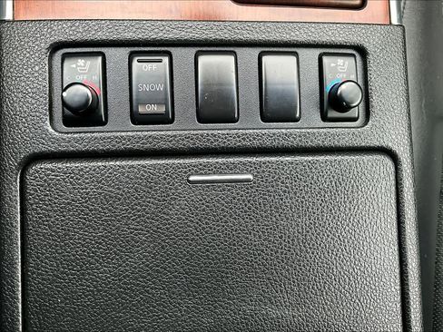 Used 2009 INFINITI M45 x w/ Technology Pkg image 33