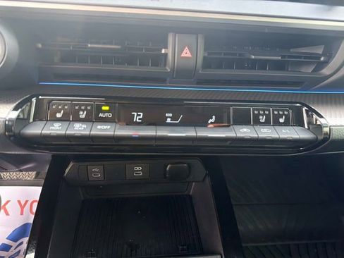 Used 2024 Toyota Prius Limited image 22