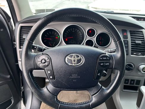 Used 2011 Toyota Sequoia Limited image 17