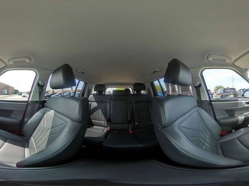Used 2025 Hyundai Santa Fe SEL AWD/4WD image 45