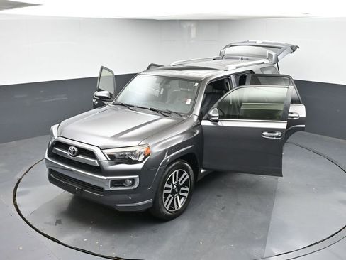 Used 2016 Toyota 4Runner Limited image 45