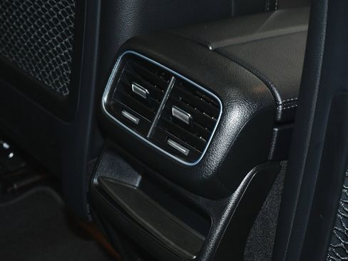 Used 2024 Mercedes-Benz GLE 450 4MATIC image 56