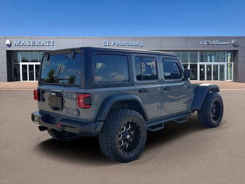 Used 2018 Jeep Wrangler Unlimited Rubicon w/ Dual Top Group AWD/4WD image 4