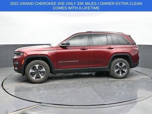 Used 2022 Jeep Grand Cherokee Limited 4xe w/ Luxury Tech Group II image 2