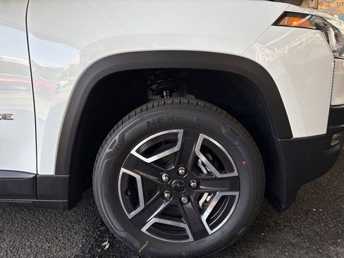 New 2026 Jeep Cherokee Limited AWD/4WD image 24