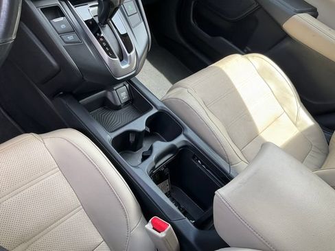 Used 2019 Honda CR-V EX-L image 16