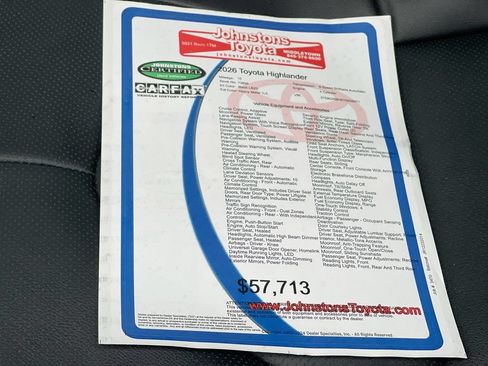Used 2026 Toyota Highlander Limited AWD/4WD image 3