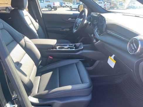 New 2026 Chevrolet Equinox LT w/ Convenience Package II image 29