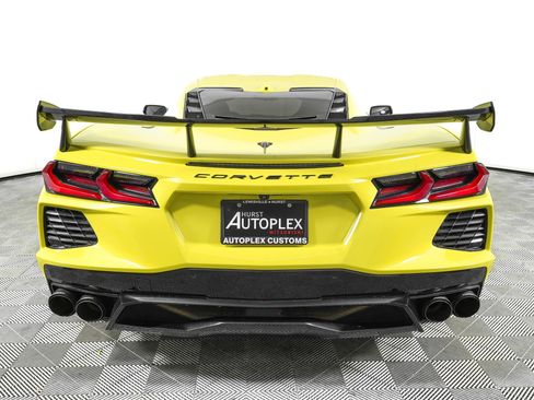 Used 2024 Chevrolet Corvette Stingray Preferred Cpe w/ Z51 Performance Package image 6