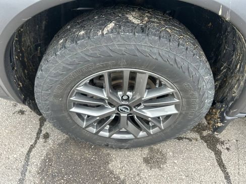 Used 2022 Nissan Rogue S FWD image 9
