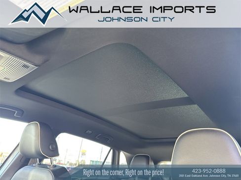 Used 2024 Volkswagen Atlas Cross Sport SEL Premium R-Line image 6