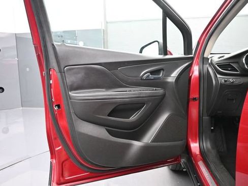 Used 2019 Buick Encore Preferred FWD image 8