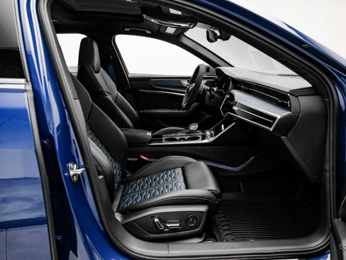 Used 2025 Audi RS 6 performance image 46