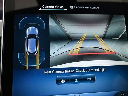 Used 2025 Mercedes-Benz GLC 300 image 6