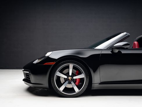 Used 2021 Porsche 911 Targa 4S AWD/4WD image 20