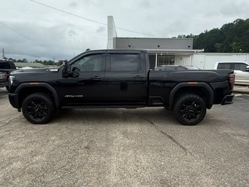 Used 2024 GMC Sierra 2500 AT4 w/ AT4 Preferred Package AWD/4WD image 1