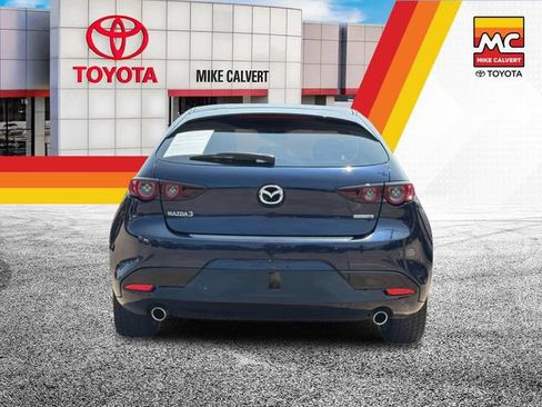 Used 2021 MAZDA MAZDA3 s FWD image 4